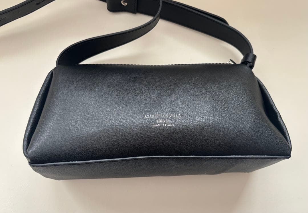 CHRISTIAN VILLA クリスチャン ヴィラ ワンショルダーバッグ