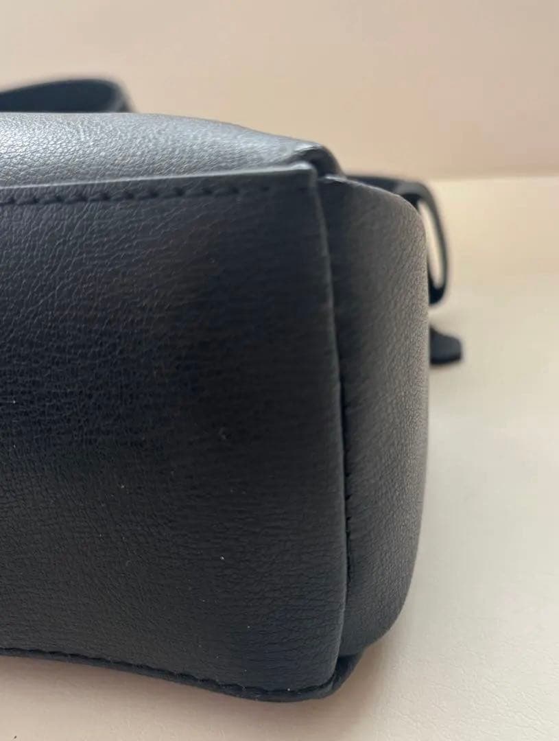 CHRISTIAN VILLA クリスチャン ヴィラ ワンショルダーバッグ