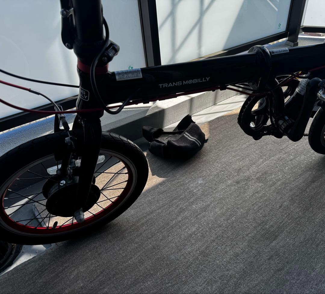 お得な付属品全て込み！超軽量Trans Mobilly 折りたたみ電動自転車