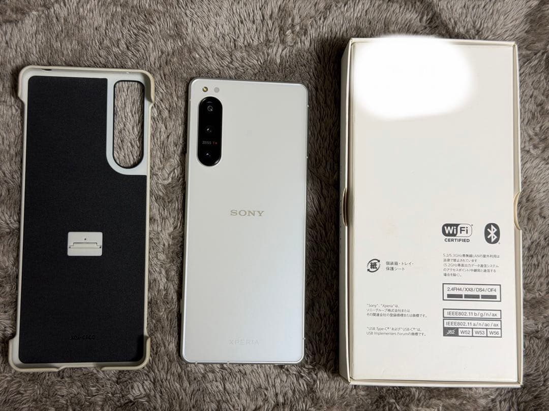 A*★様 Xperia 5 Ⅳ エクリュホワイト 128gb A204SO ケー