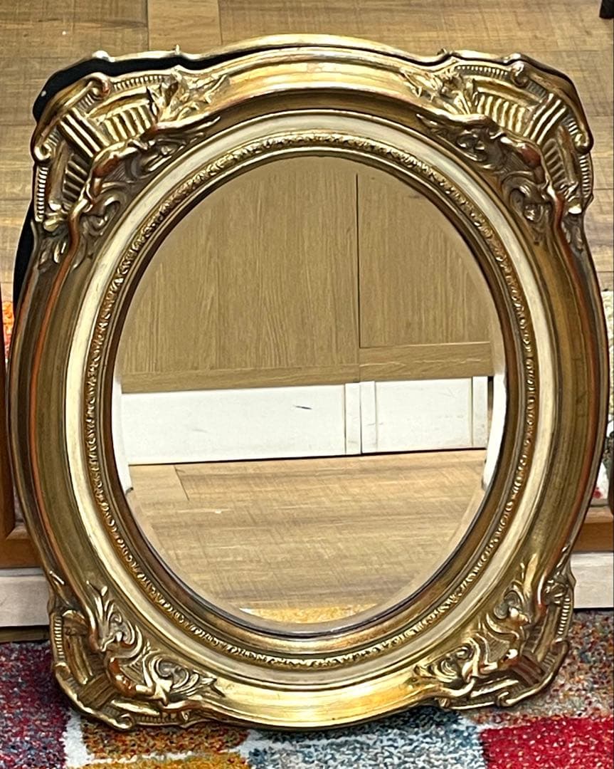 アンティーク 金色の楕円形壁掛けミラー イタリア ヴィンテージ