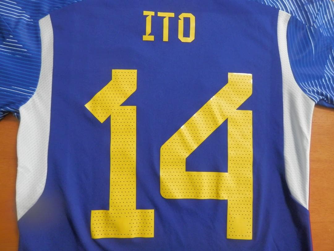 【NEW】【伊東純也】【未使用品】【カタールW杯着用】日本代表(2022)