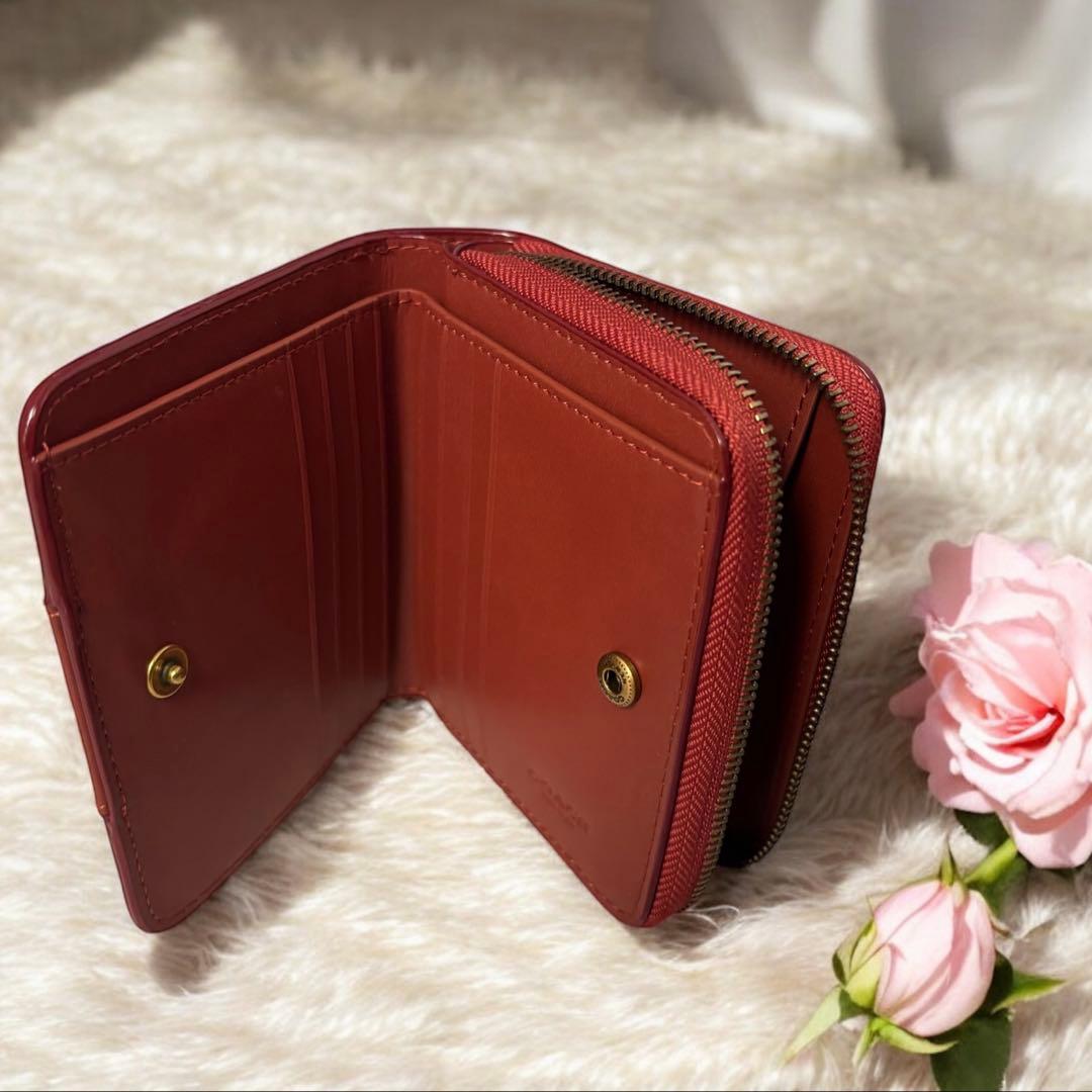 【新品】COACH ✨二つ折り財布✨ビルフォード新ピン