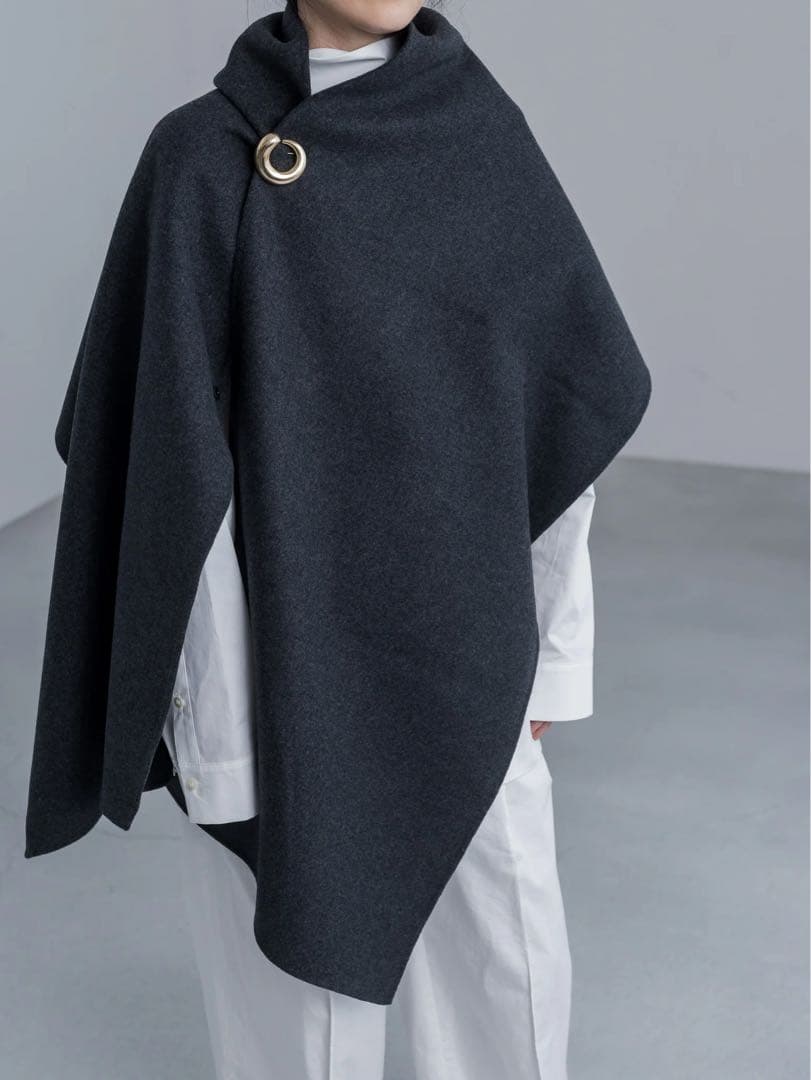 ディニュ digne throw shawl coat グレー