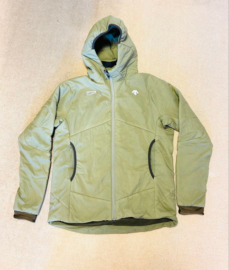 値下　DESCENTE フード付き中綿ミドルジャケット　チームデサントモデル　O