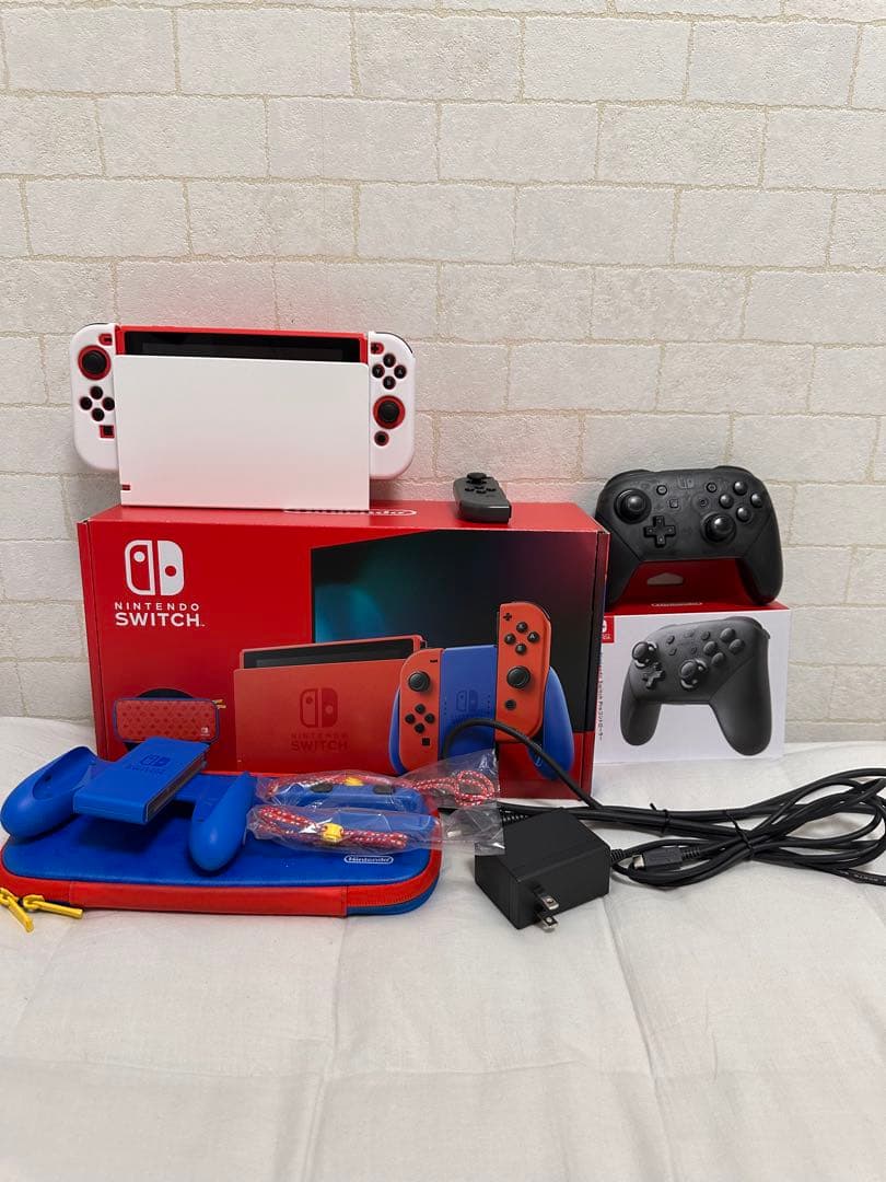 Nintendo Switch マリオレッド✖︎ブルー+プロコンセット