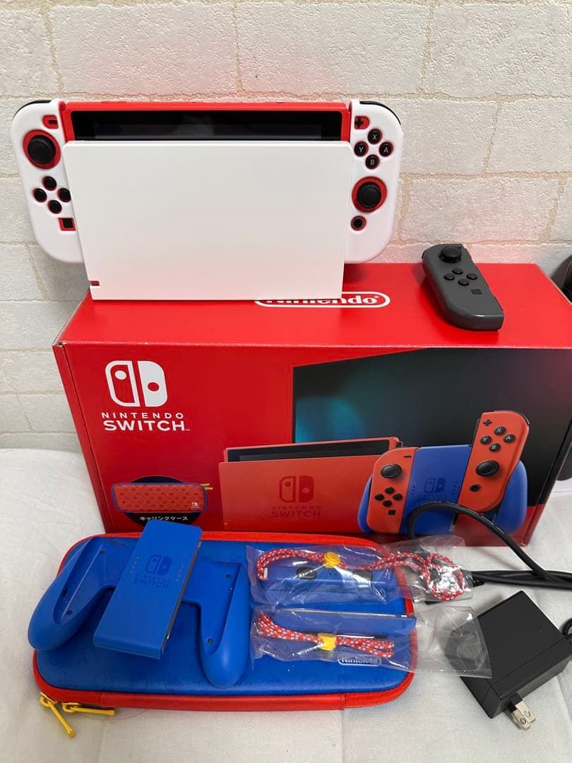 Nintendo Switch マリオレッド✖︎ブルー+プロコンセット