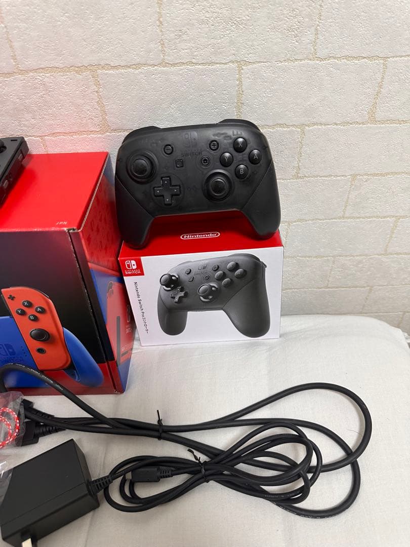 Nintendo Switch マリオレッド✖︎ブルー+プロコンセット