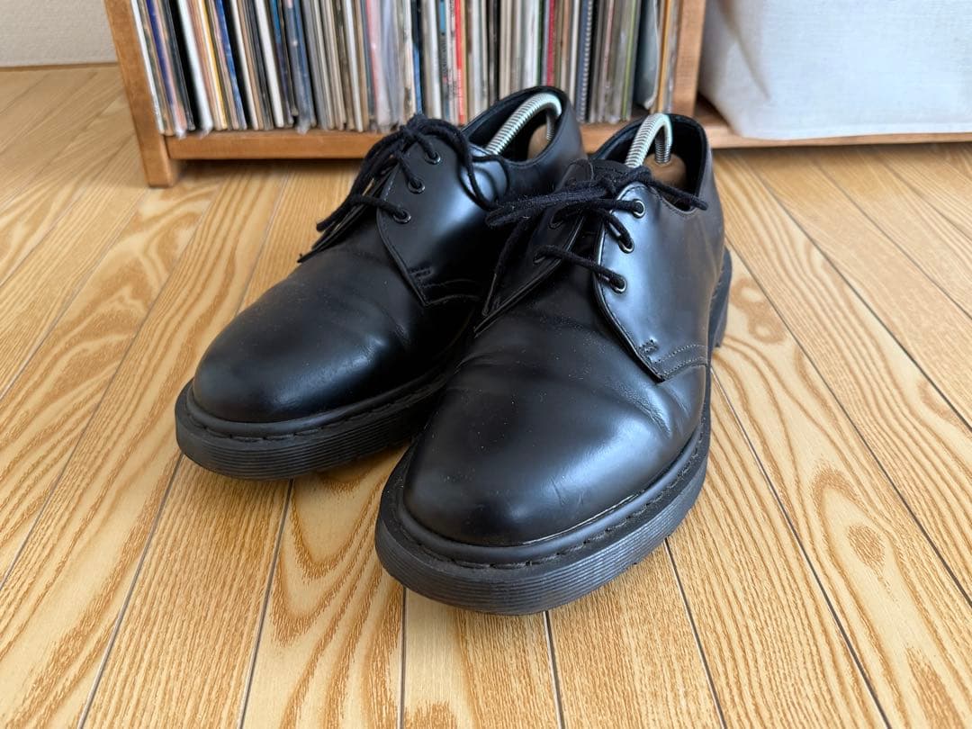 ドクターマーチン 3ホール UK8 ブラックシューズ