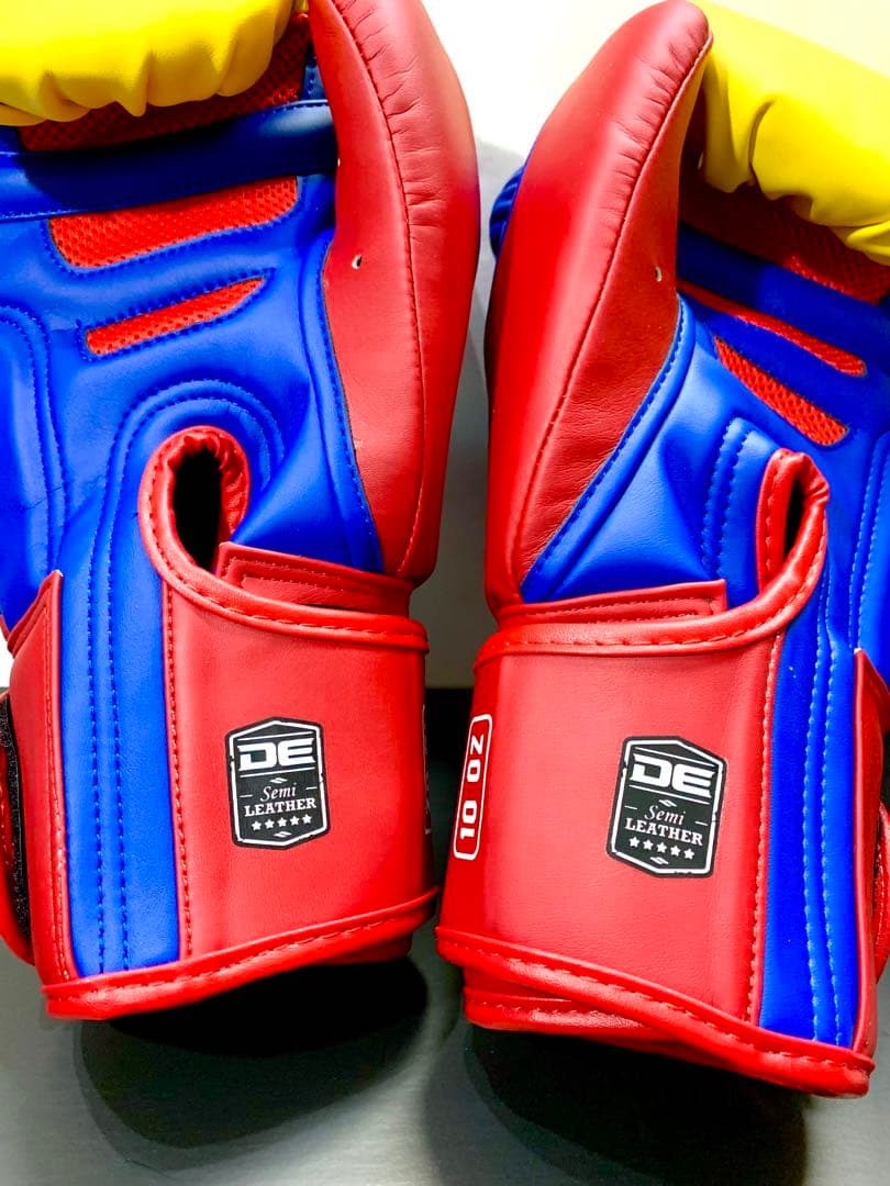 新品 未使用 グローブ danger ボクシング キックボクシング ミット打ちに