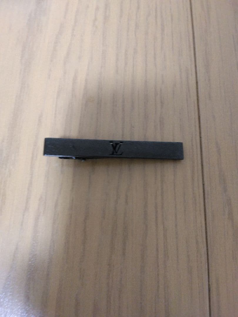 ☺*︎様 ※専用箱付き※Louis Vuitton ネクタイピン ブラック