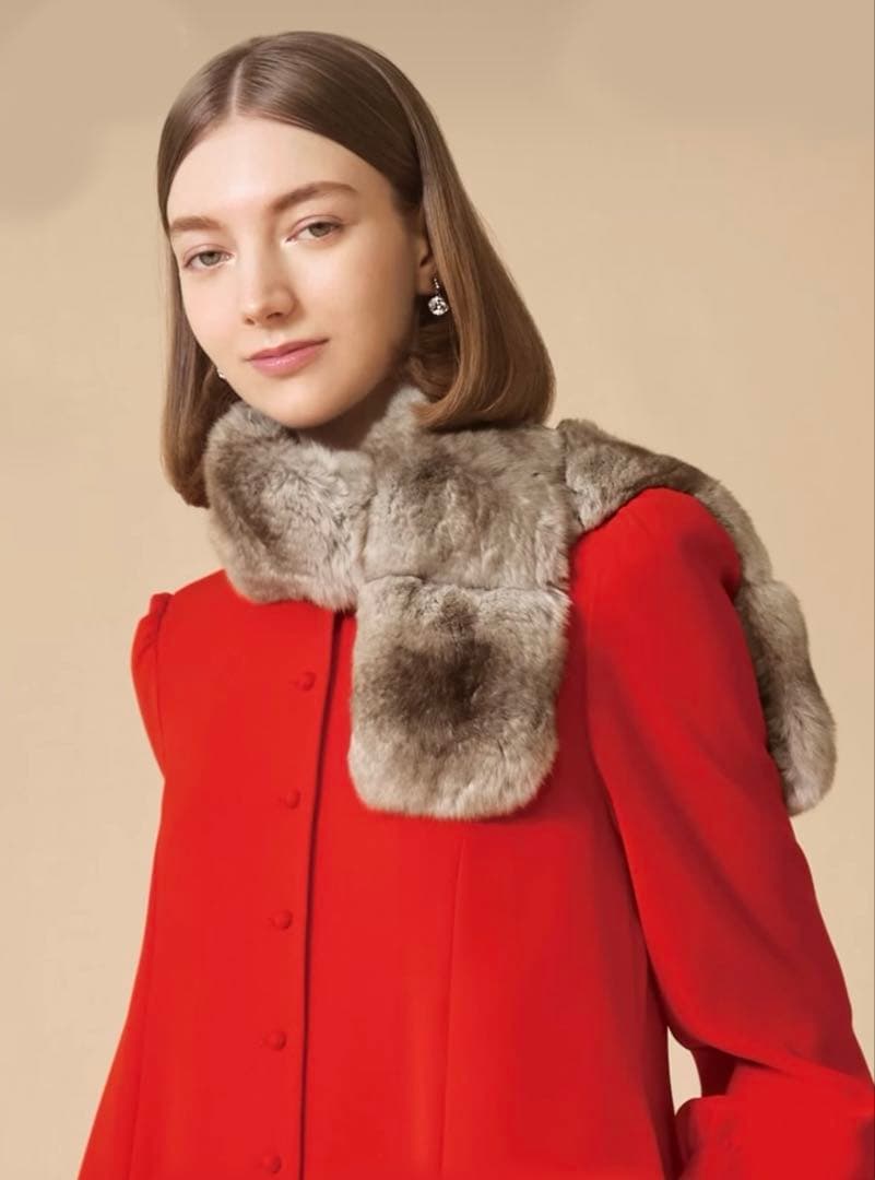 FOXEY定番 チンチラ タイ マフラー Fur s Stole 人気カプチーノ