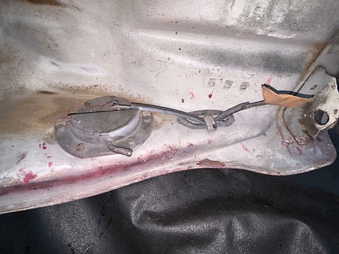 GSX250E ゴキ　ガソリンタンク　燃料タンク　キャップ　鍵付き　黒