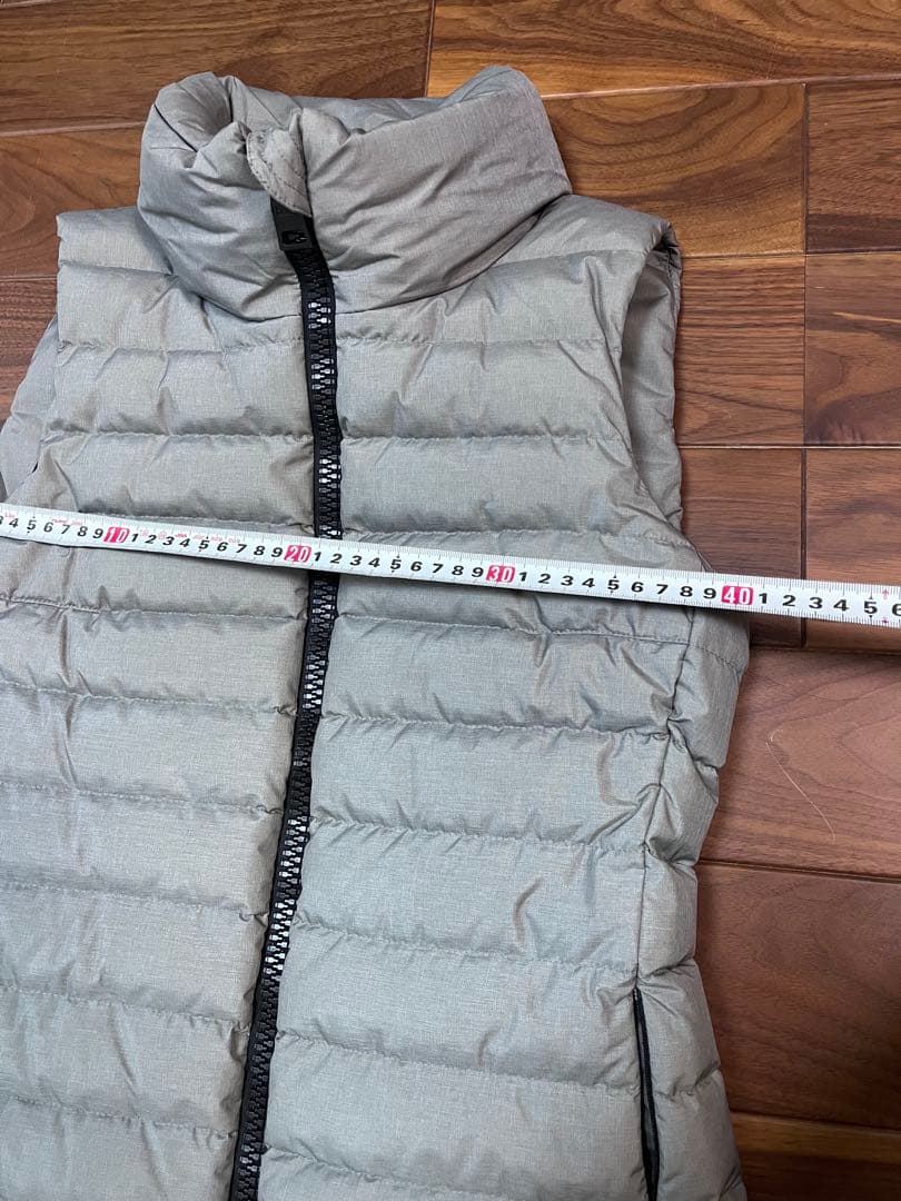 ヘルノ　グレー ダウンベスト