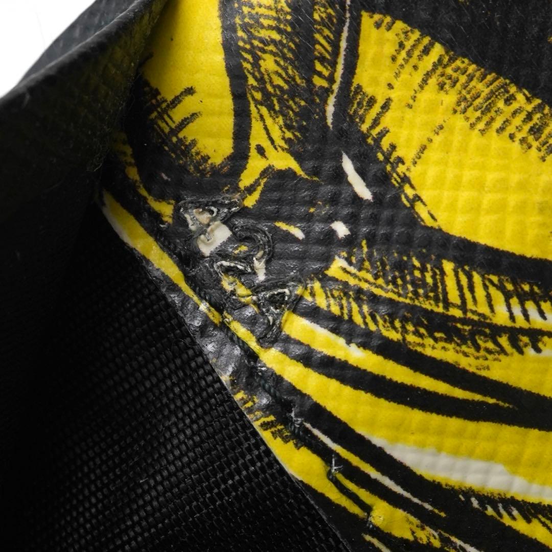 ✨未使用展示品・箱付き✨　PRADA キーケース　バナナ　サフィアーノ　6連