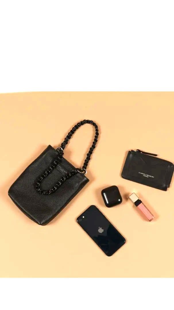 GIANNI CHIARINI パープル ショルダーバッグ（袋付き）