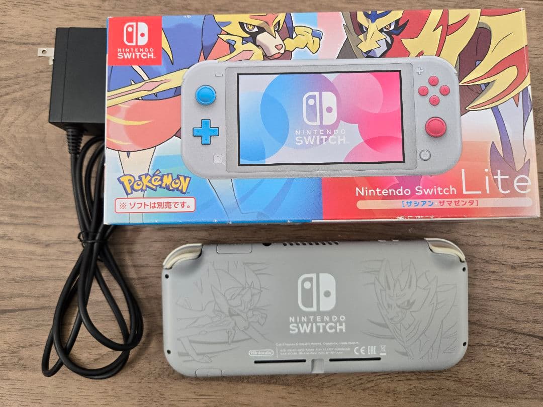 Nintendo Switch Lite ポケモンデザイン　箱つき