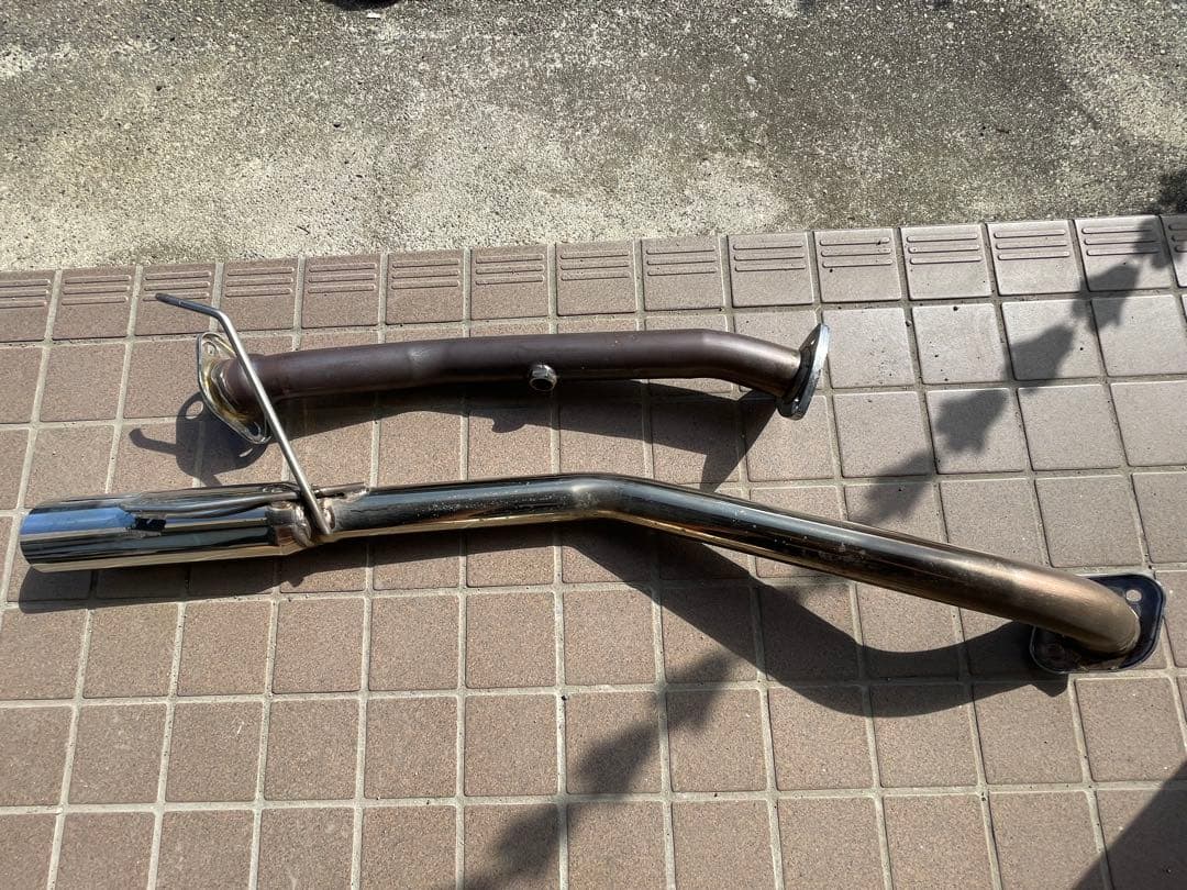 フィットGE8ゼロファイターリアピース、触媒のセットです(引取り限定)