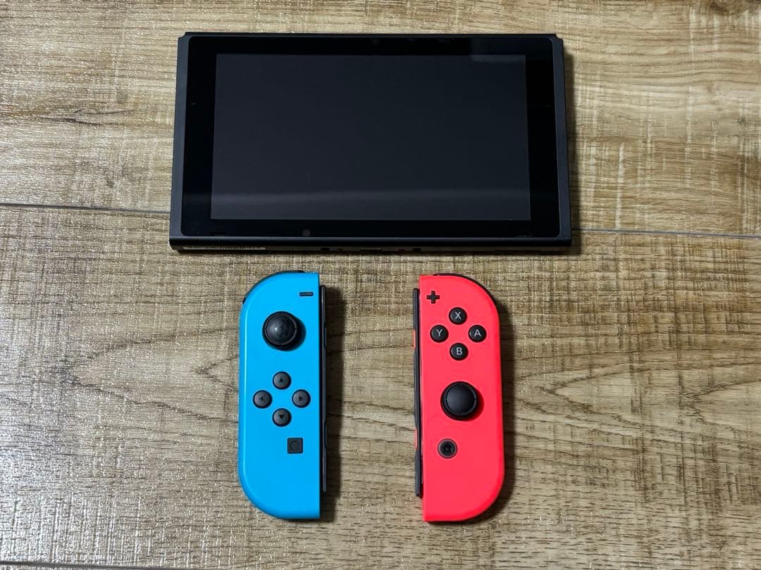 【美品】Nintendo Switch 本体 任天堂（バッテリー強化版)
