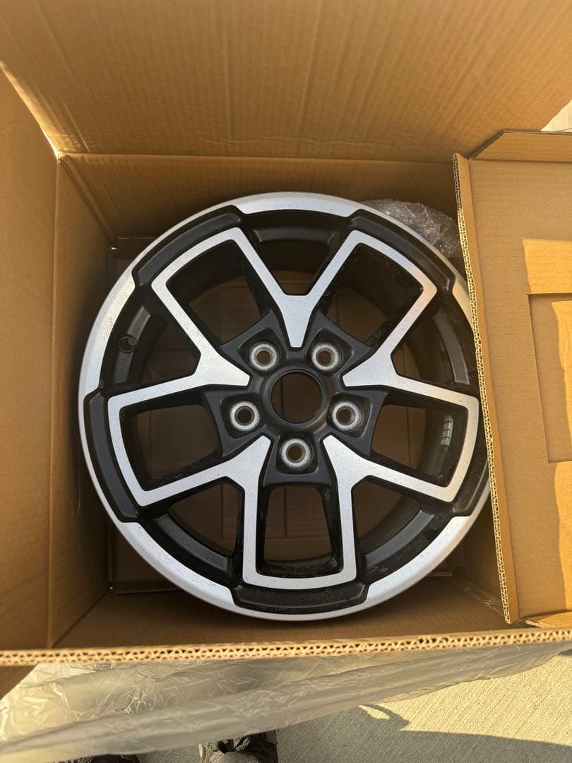 ジープラングラールビコン純正17インチホイール1本　スペア用