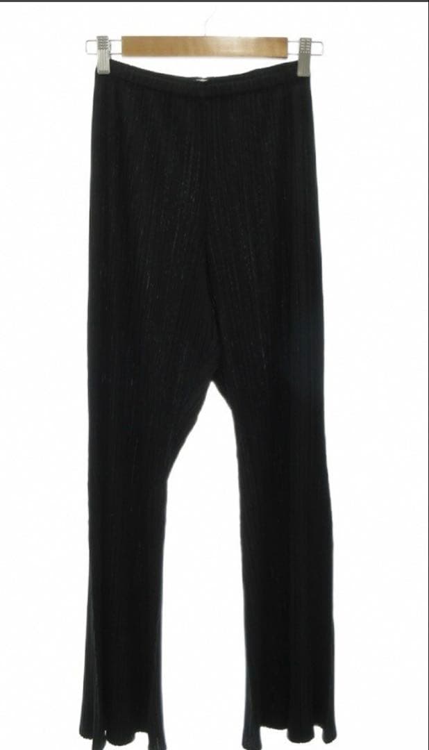 PLEATS PLEASE プリーツプリーズ　ブラック フレアパンツ