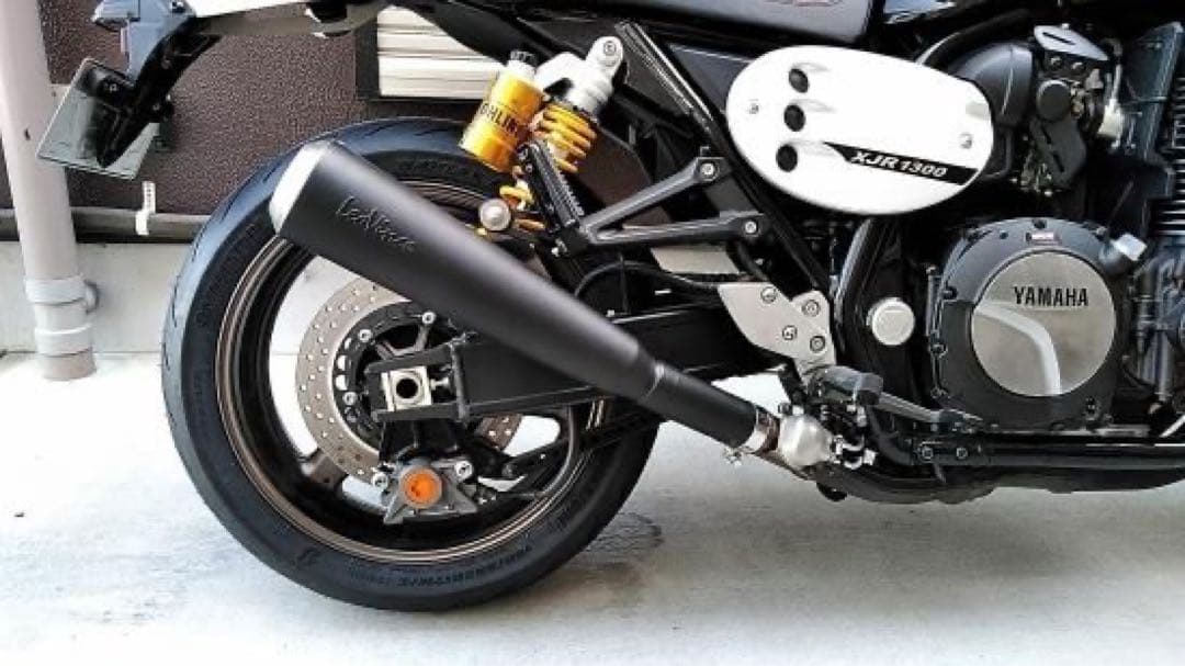 ヤマハ　XJR1300 FI 07〜17 XJR1300C マフラー　レオビンチ