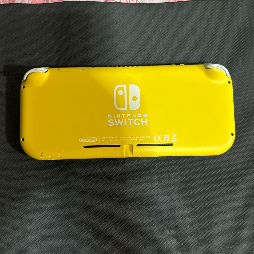 Switchライト　本体　イエロー