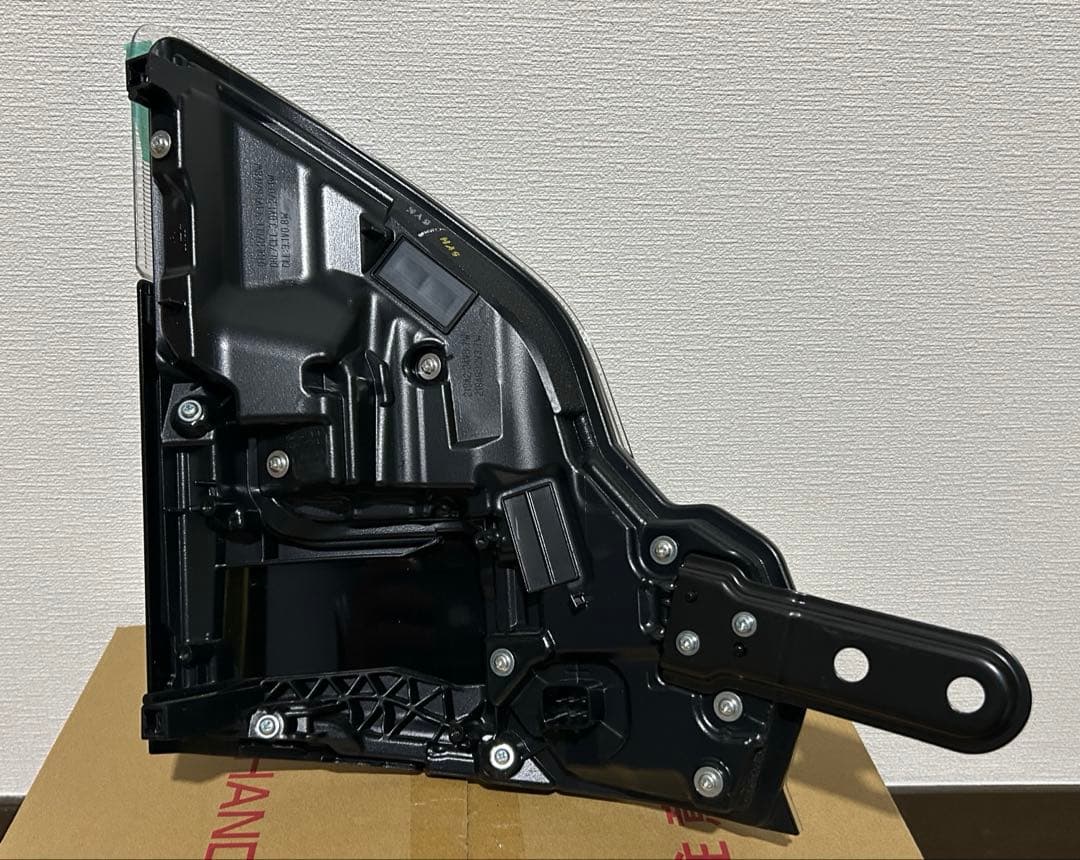 いすず　エルフ　左フロントウインカーランプ