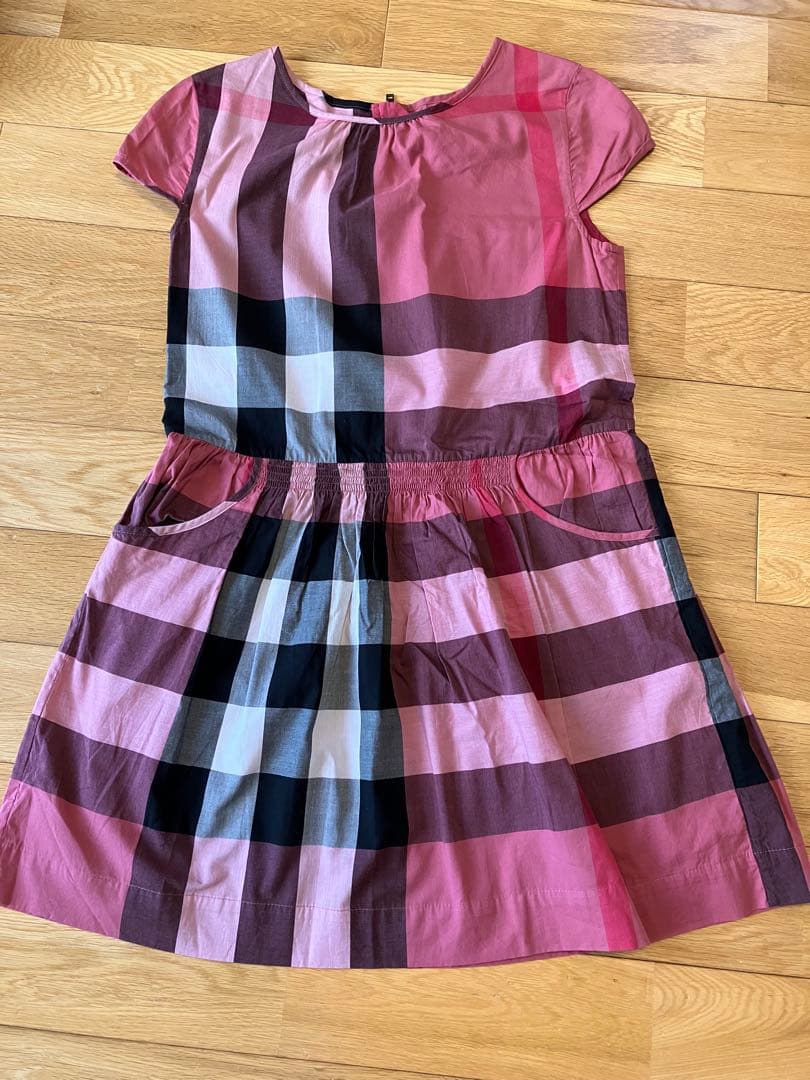 新品BURBERRY チェック柄 半袖ワンピース