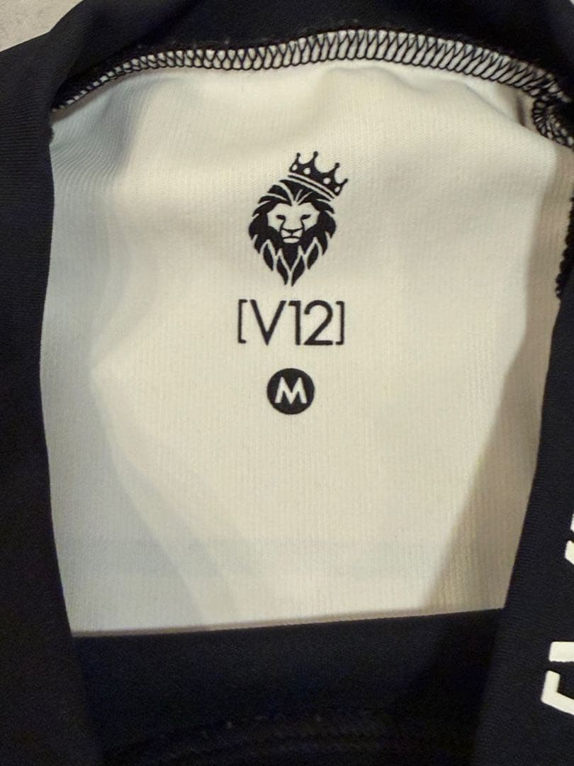 [V TWELVE] ブラックシャツ M