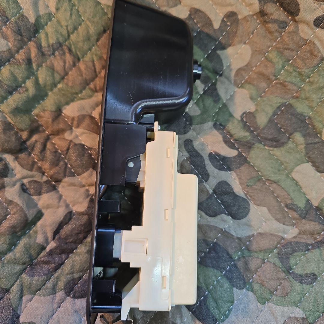 パワーウィンドウスイッチ ブラック　いすゞ　ギガ用運転席スイッチ