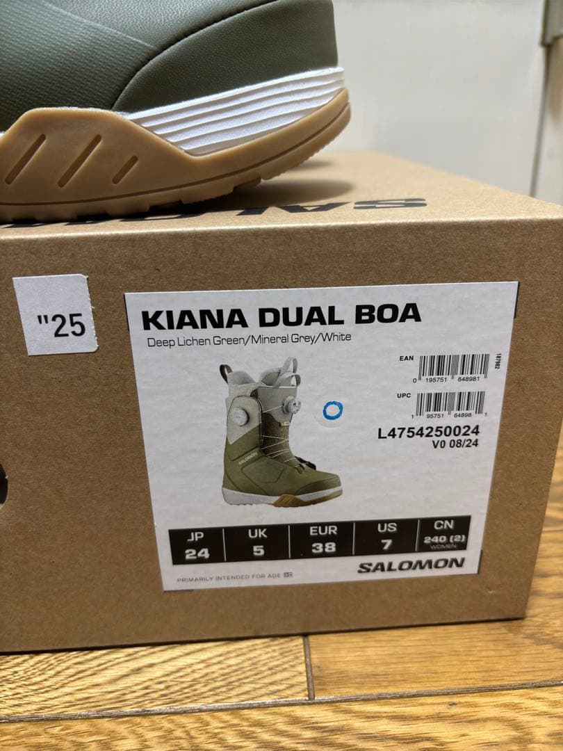 24-25NEWモデル SALOMON スノーボードブーツ KIANA BOA