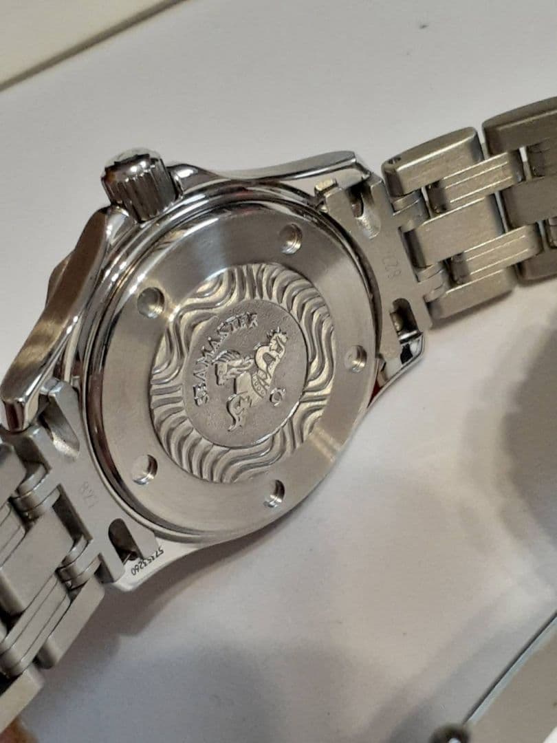 美品　オメガ　シーマスター　デイト　300m 2282.50　腕時計