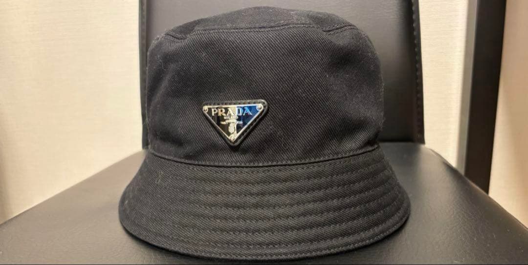PRADA バケハ帽子 ユニセックス本日限定価格