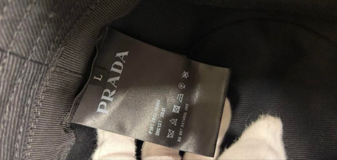 PRADA バケハ帽子 ユニセックス本日限定価格