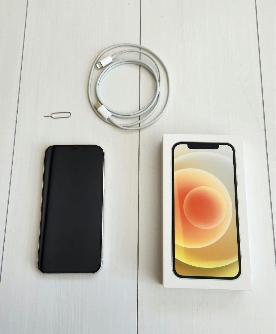 iPhone12 64GB ホワイト