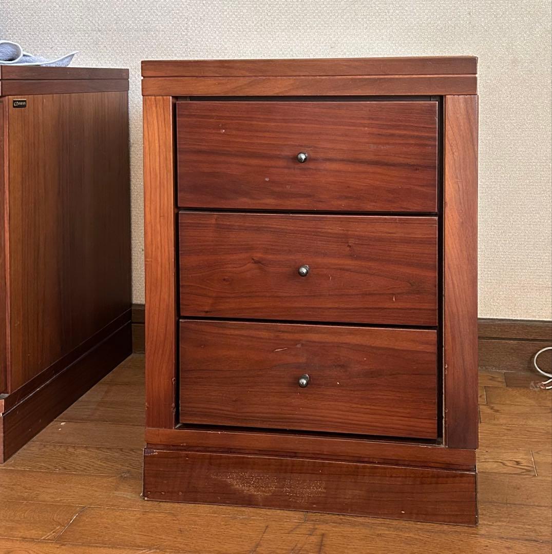 マルニ　ウォールナット　ダークブラウン キャビネット2本　中央部分は除く