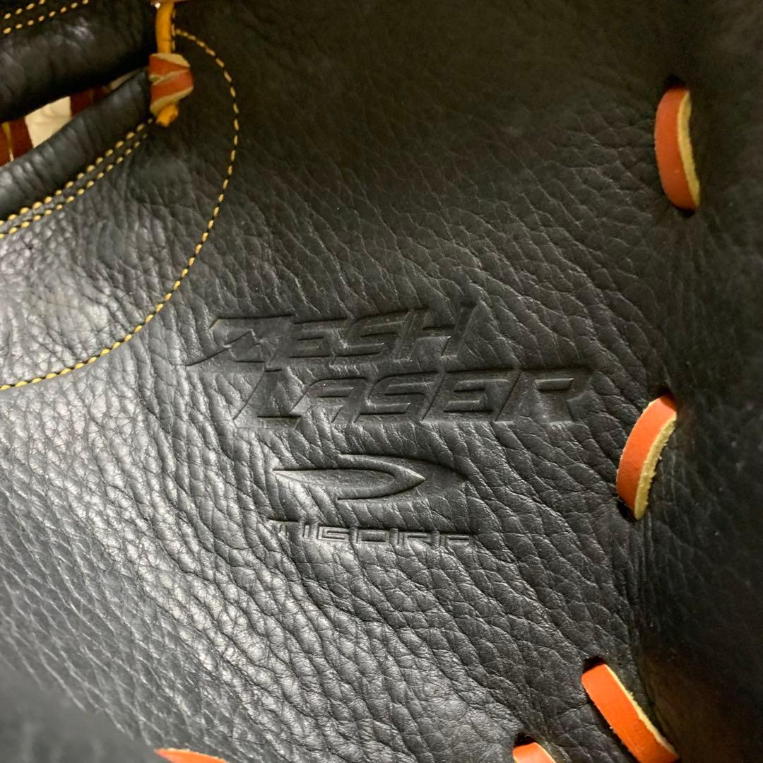 美品■TIGORA キャッチャーミット ブラック　黒　軟式用