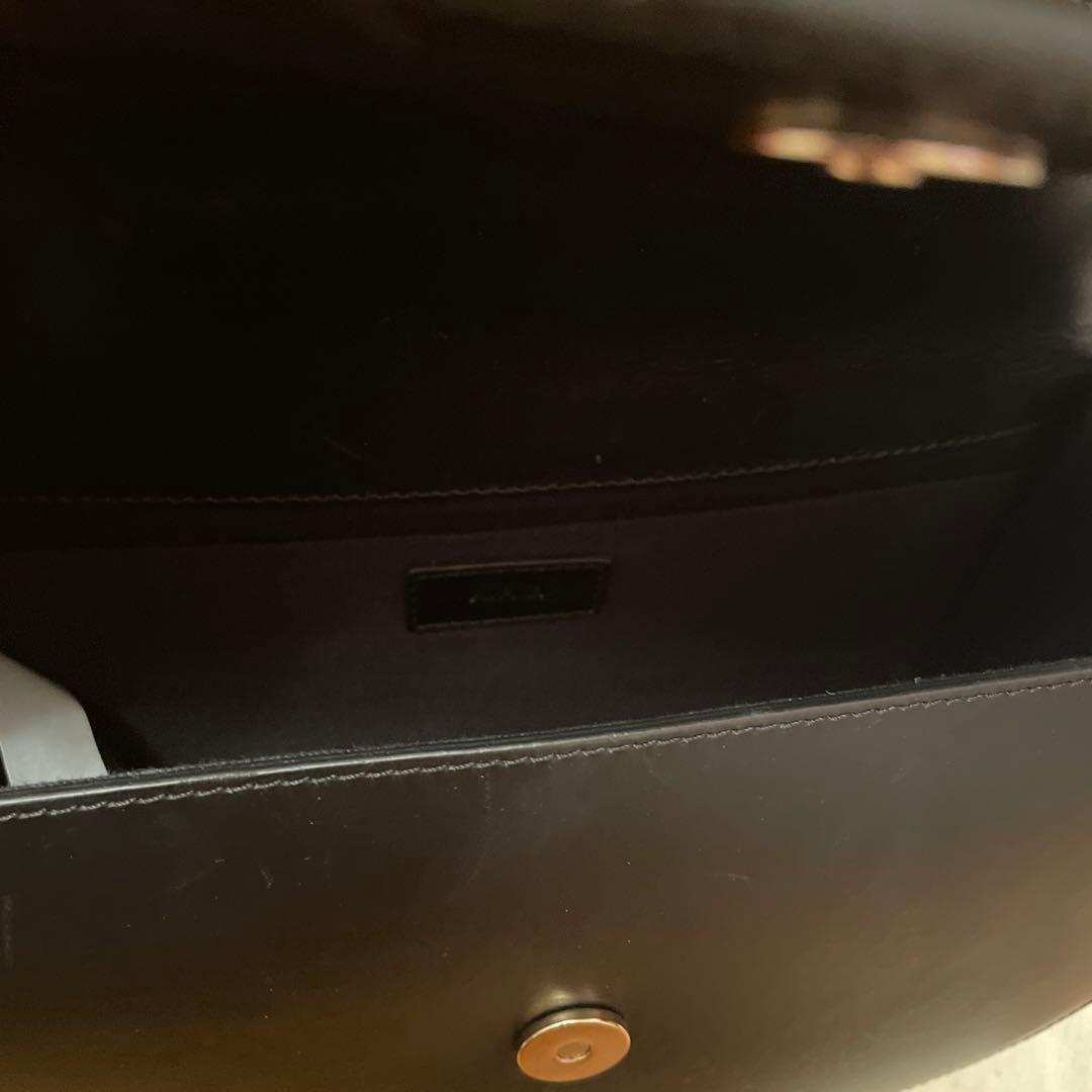 A.P.C. ブラック レザー ショルダーバッグ