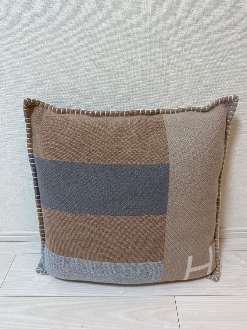 HERMES エルメス カシミヤ ウールクッション