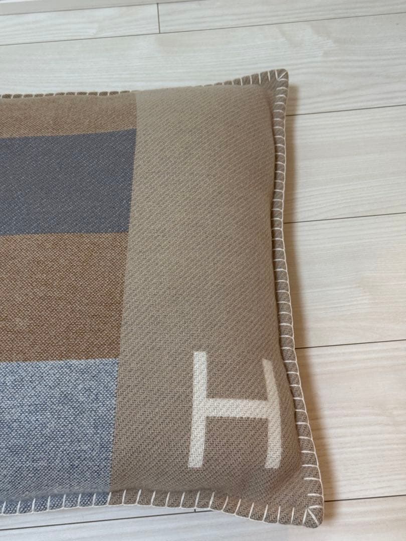 HERMES エルメス カシミヤ ウールクッション