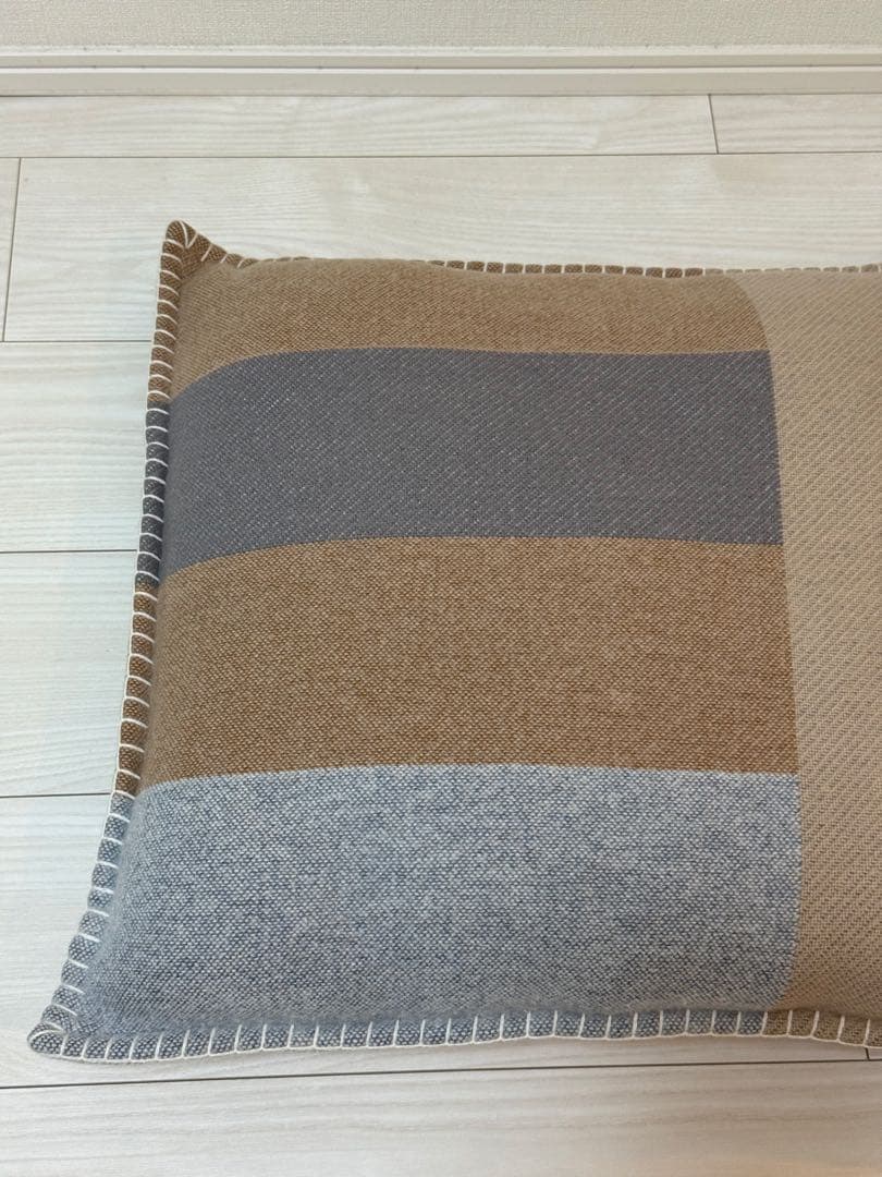 HERMES エルメス カシミヤ ウールクッション
