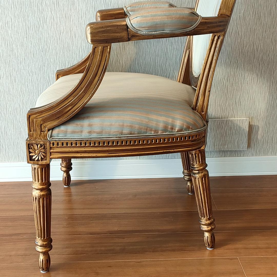 アンティーク　アームチェア　シャビーシック　リビングチェア①