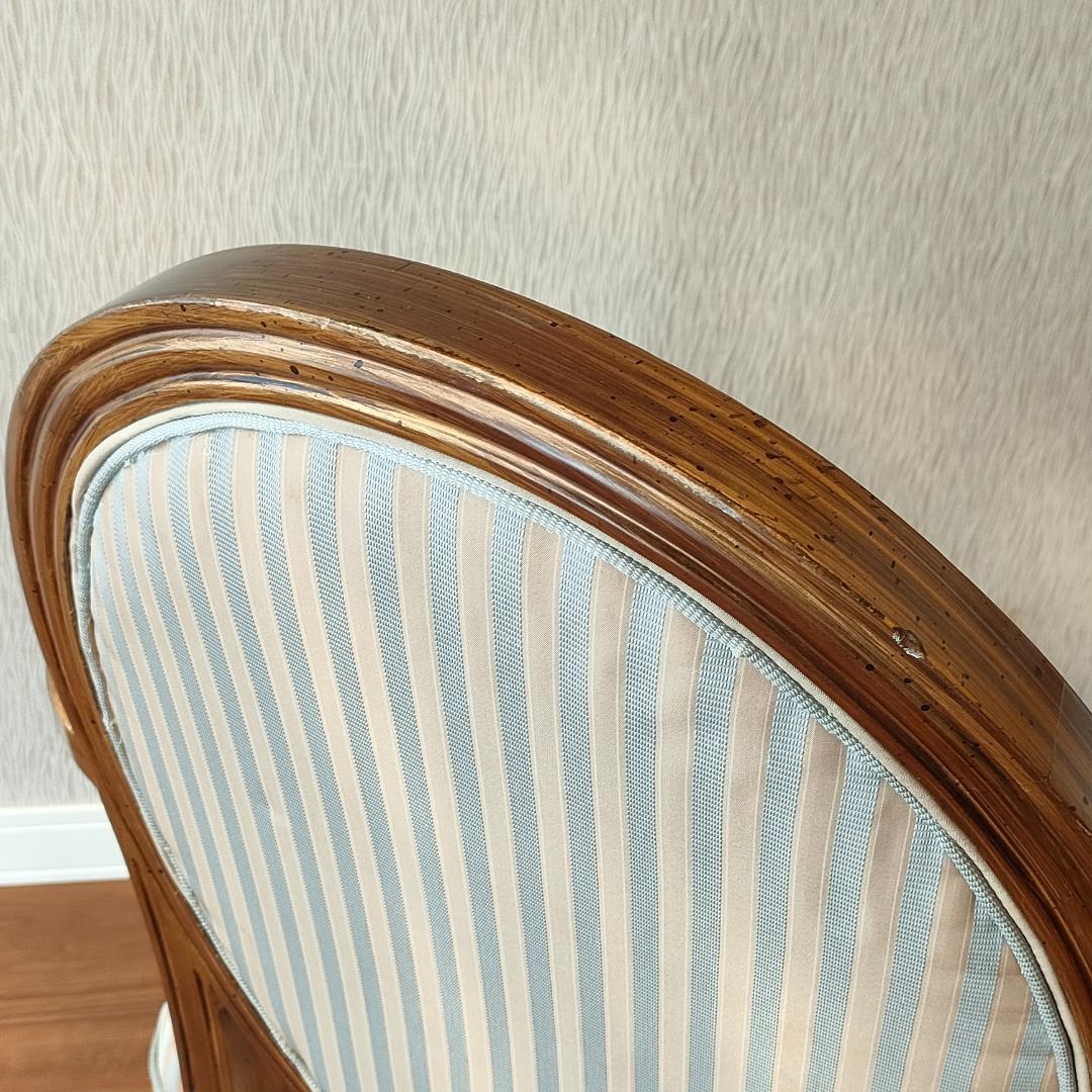 アンティーク　アームチェア　シャビーシック　リビングチェア①