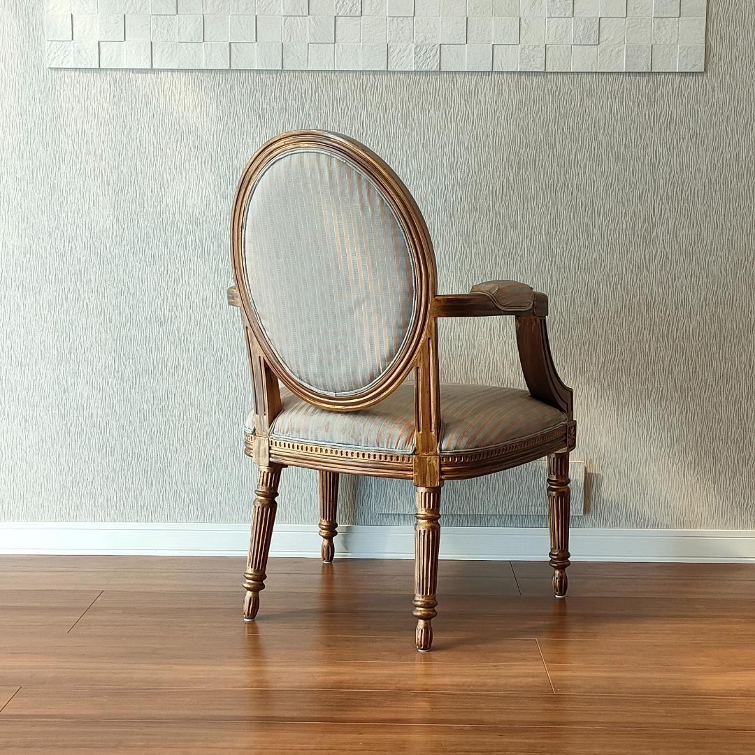 アンティーク　アームチェア　シャビーシック　リビングチェア①