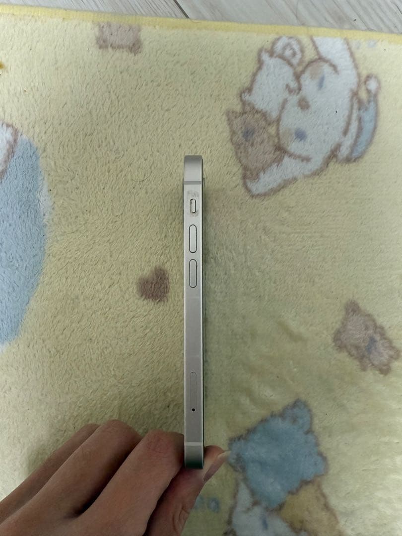 ヤマカミ　限定特価　iPhone 13 mini スターライト128 GB