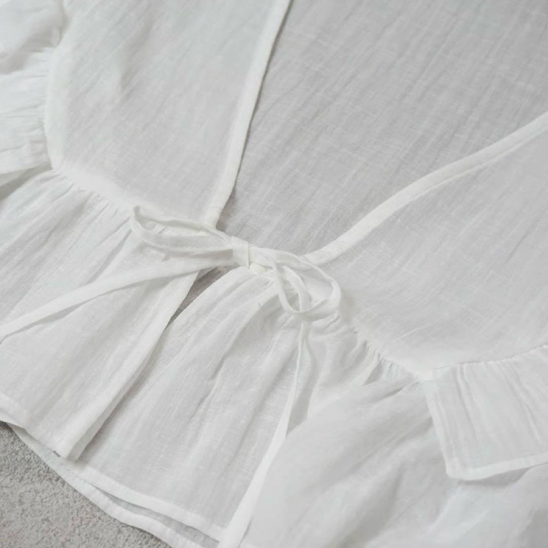 atelier emau アトリエエマウ クリオネフリルベスト 白