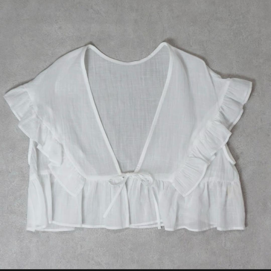 atelier emau アトリエエマウ クリオネフリルベスト 白