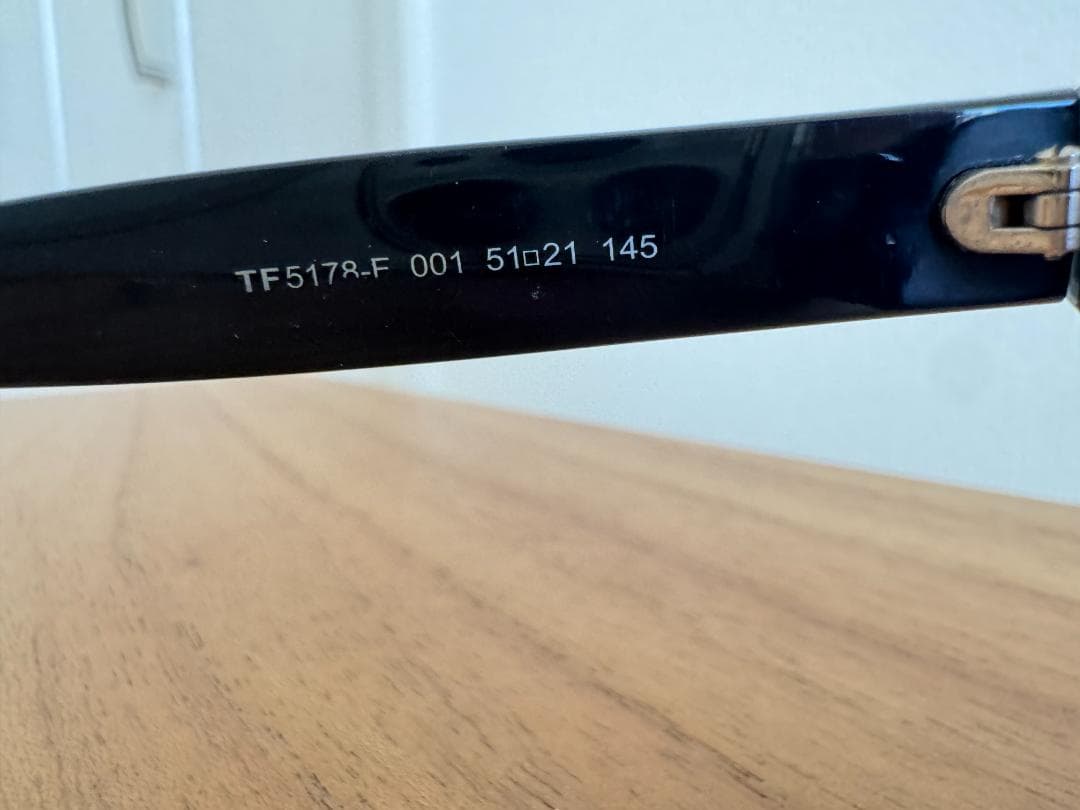 トムフォード サングラス ブラック FT5178-F