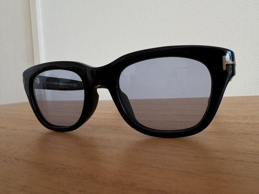 トムフォード サングラス ブラック FT5178-F